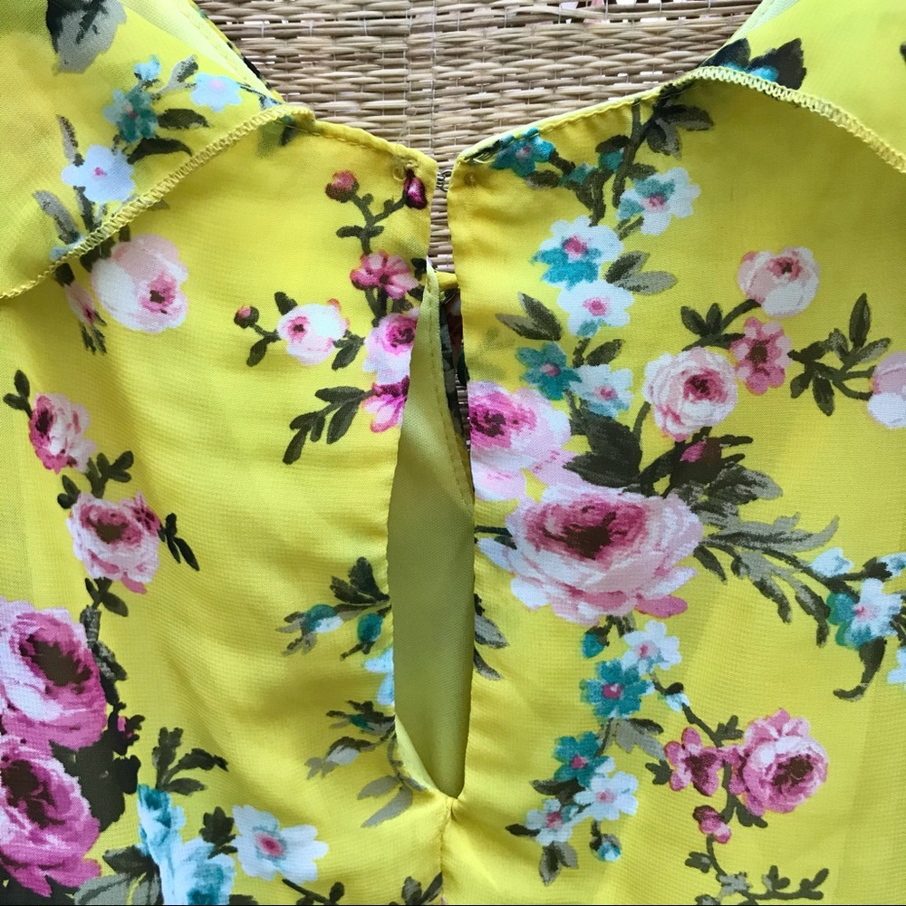 Love Culture Summer Romper Women’s Medium NWT - Picture 8 of 14